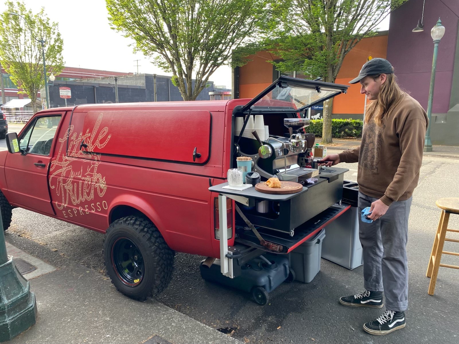 Deschutes River Cyclery stop
